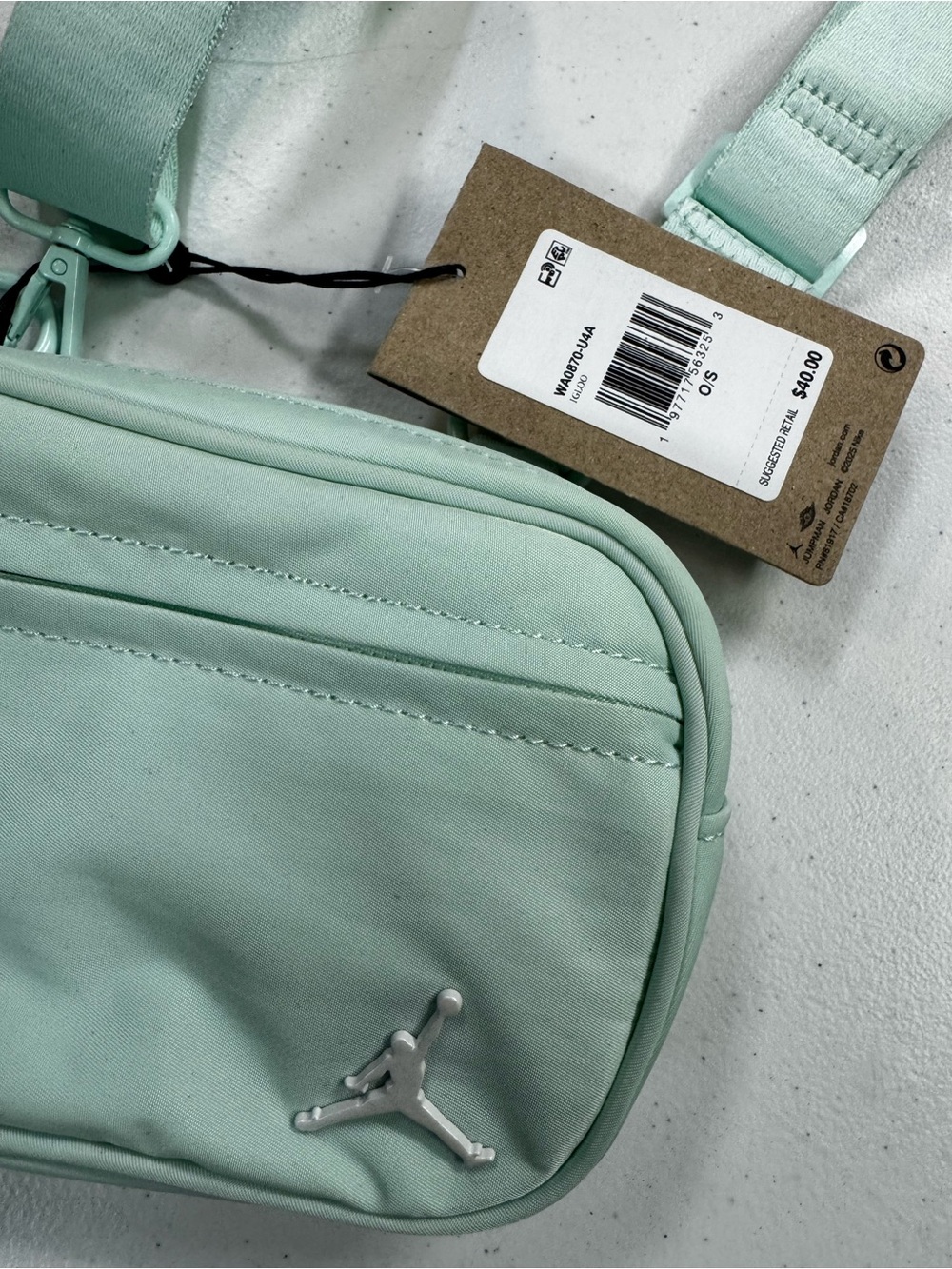 Jordan Mint Green Crossbody Pouch - Picture 2 of 3